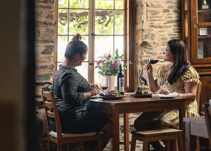 Reillys Wines Heritage Cottages